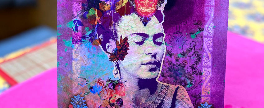 Les Posters A4 avec des Frida, des Sara, et des Croix
